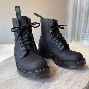 Solovair Men's Black Leather Greasy 8 Eye Derby Boots UK Size 5.5 US Size 6.5
